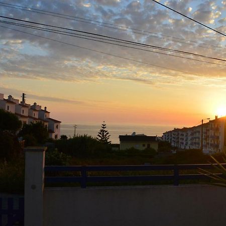 Ericeira Chill Hill Hostel & Private Rooms - Sea Food Exteriér fotografie